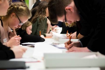 fd5fb77a a418 4648 a268 4029f49ac972