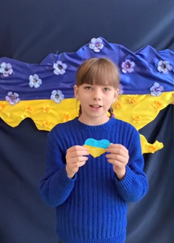Учні 4-Г класу підтримують День єднання України 1 a4df034b
