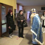 Святий Миколай завітав у НВК "СЗШ N2-гімназія" 25 0 02 05 392669d33c0f004d780971c05eda7d9522981357fdd4204eb2aecd3cefa88012 c5ffc192d6f949db 1d9e4449