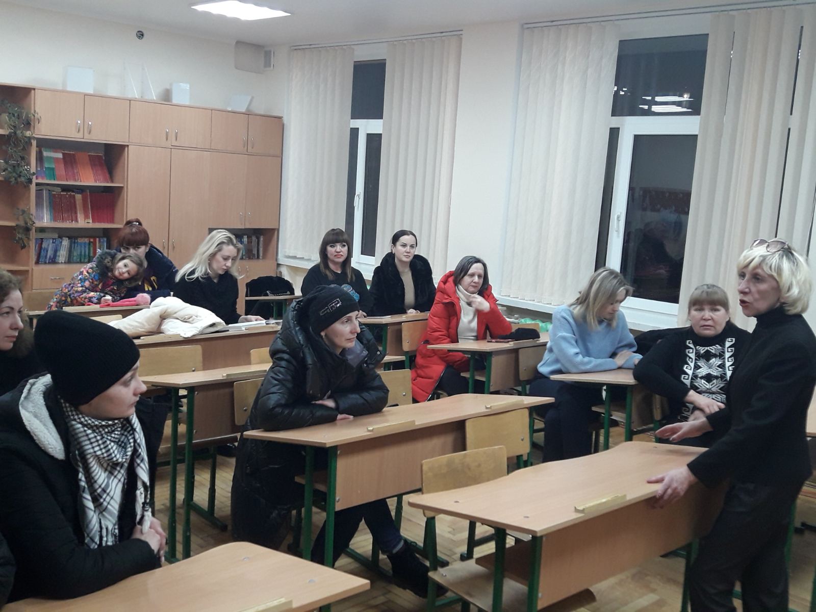 Батьки учнів 9-Б класу на зустрічі обговорили проблеми у навчальному процесі під час воєнного стану. 1 0 02 05 5e0a96086f2367d685644197256c186e57cb501fe96606965d323978c6fc51aa 9dc25232df4a2d77