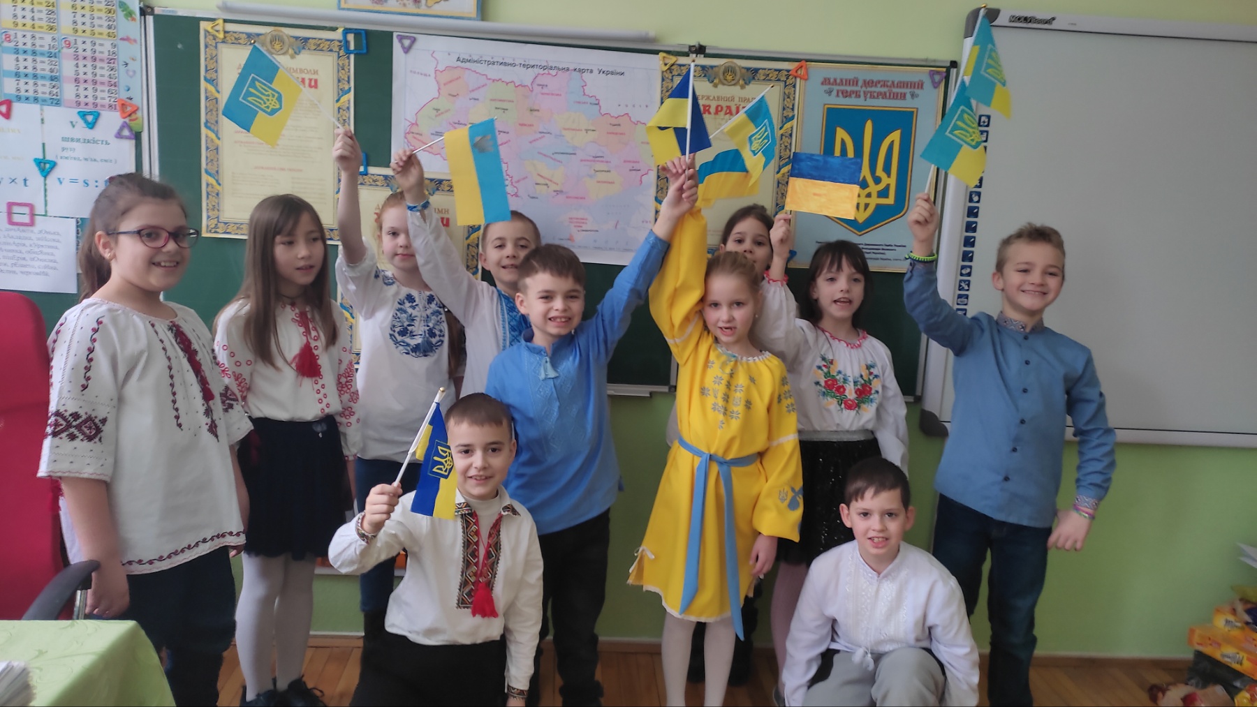 Ранкова зустріч Про Державну символіку 1 0 02 05 c92533cb538d02fa1511ef522e75b06aa3a47e372acb0e8564a397cb12d6c0d7 9c80a4e2b11edca2