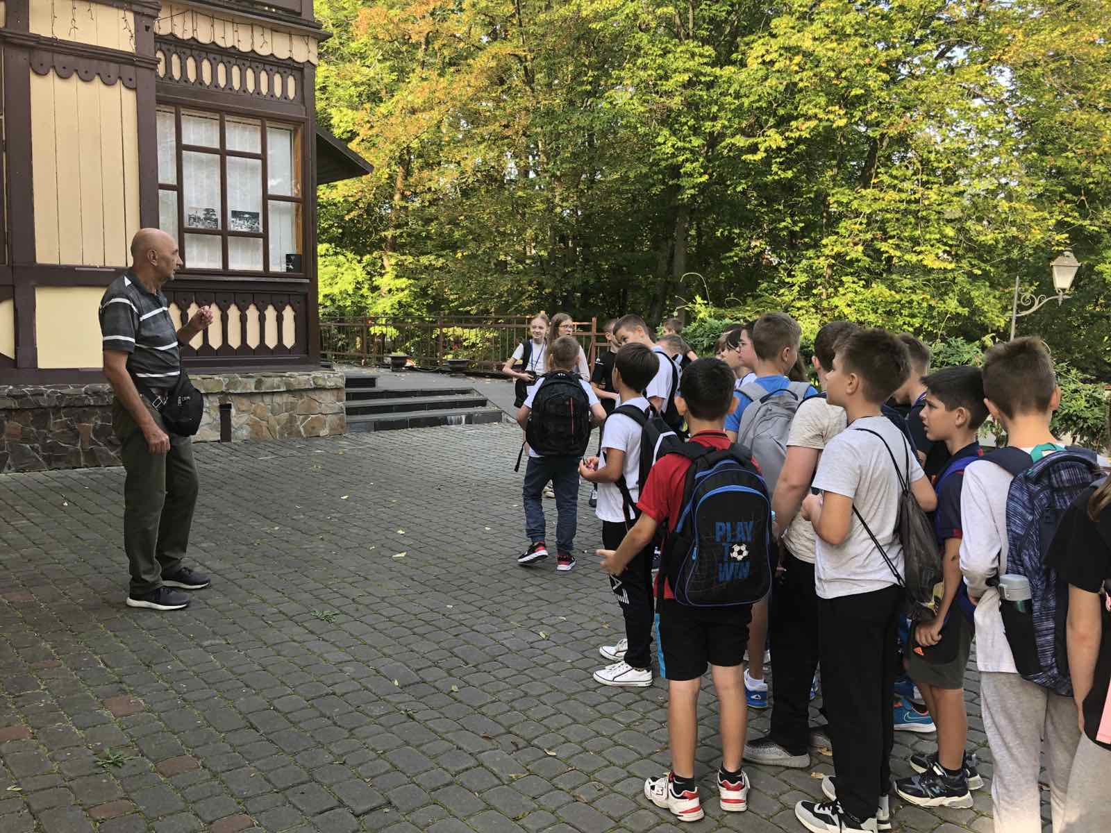 Урок- екскурсія у 5-Б 1 0 02 05 5be84825447f4ff860653d275d093f7846b738f2f3f7afc4613b7c97c05a10da cc3465b28bdebafd