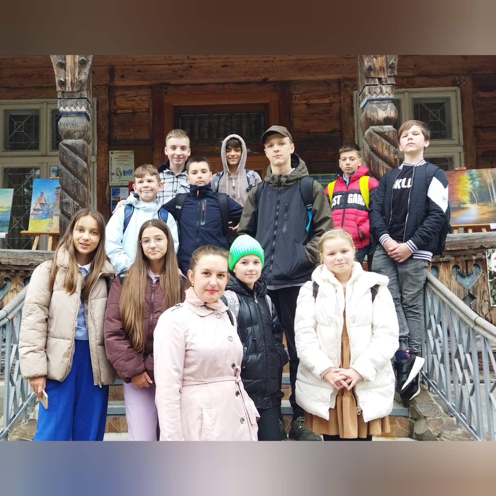 7-А на екскурсії у музеї Біласа 1 0 02 05 96f0c80938bb45c778ce5dacb303b05200094a0c0de10e3024872987af6bacb7 3911531cb7a1d811