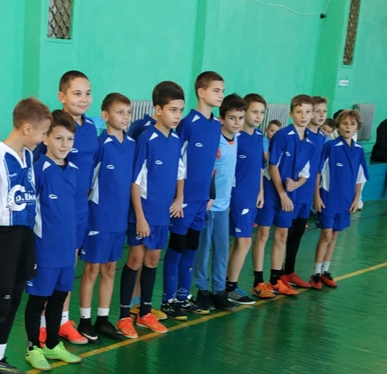 Вітаємо футболістів 1 0 02 05 2f2be08f6e7c91f615006d52a25d9a6b8bd4fbdf4e7d36ac8ec793560b5776d0 2bd99dc57e6a9a8