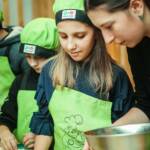 4-А на майстер-класі з приготування піцци 5 0 02 05 cb1e119ad0d16f5722b6966bf47c67ce2860d1f94e1a4a8590419d4fb7626c86 8b924b75728af1c0