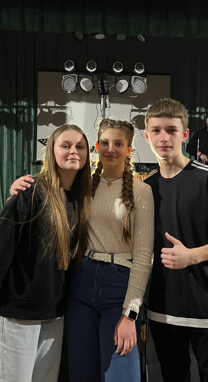 0 02 05 552fd8ea93582e1f1b408f8afdad6a335958dbf335d29afc18c68d69755ff736 fb3761db153521d5