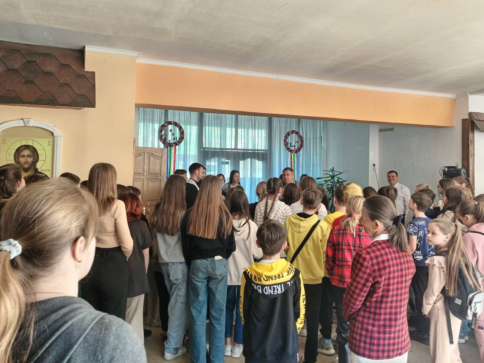 Молебень у шкільній капличці 1 0 02 05 81776fa97c92b7f8d9588f052a44526962d0ee04dc2699615c0f4594e92001d2 bf96fad037621b66