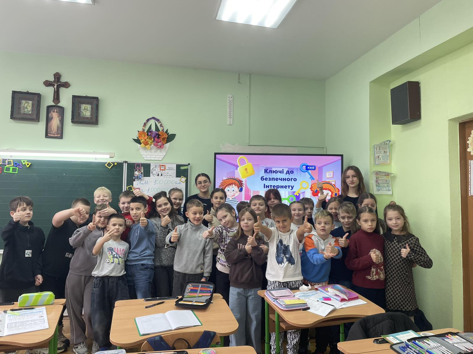 0 02 05 4febeb59baa8fd82fb564941c729c4398636c6d8b48ac6f321b15e7ca11b6097 ce395372d33d1883