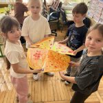 Смачні уроки англійської мови у 2-В класі з вчителем англійської мови Марією КІСИЛЕВИЧ 4 0 02 05 e5adaca2adccb560c213620ce9169b8d8e5a11b040c65c4426eeb9be6cc1e9b2 e6dc33f60a9738ed